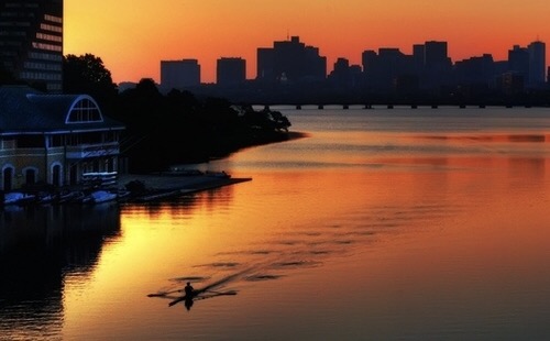 Selkä edellä eteenpäin